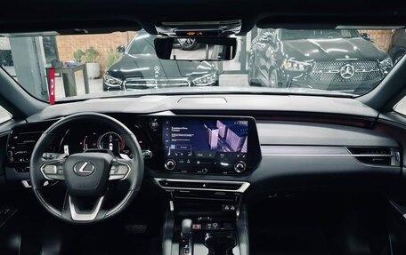 Lexus RX IV рестайлинг, 2023 год, 11 300 000 рублей, 5 фотография