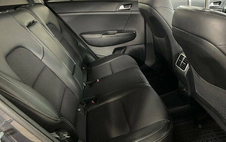 KIA Sportage IV рестайлинг, 2018 год, 2 099 000 рублей, 20 фотография