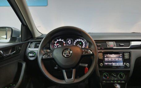 Skoda Rapid I, 2018 год, 1 600 000 рублей, 14 фотография