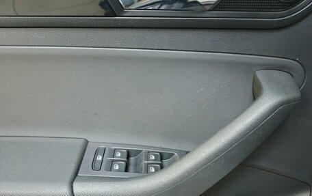 Skoda Rapid I, 2018 год, 1 600 000 рублей, 17 фотография