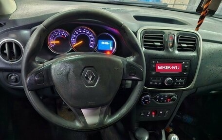 Renault Sandero II рестайлинг, 2015 год, 725 000 рублей, 3 фотография