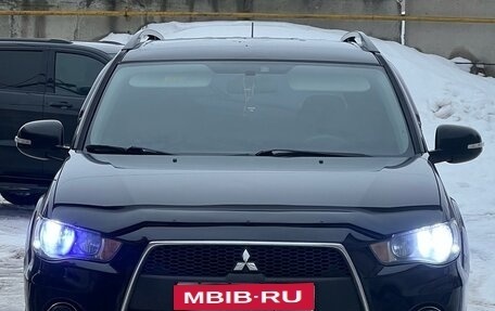 Mitsubishi Outlander III рестайлинг 3, 2011 год, 1 150 000 рублей, 1 фотография