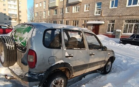 Chevrolet Niva I рестайлинг, 2005 год, 200 000 рублей, 1 фотография