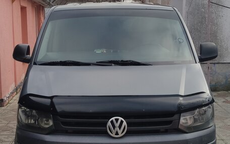 Volkswagen Caravelle T5, 2011 год, 1 600 000 рублей, 1 фотография
