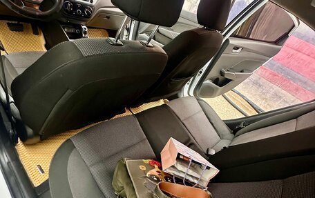 Hyundai Solaris II рестайлинг, 2018 год, 1 200 000 рублей, 7 фотография