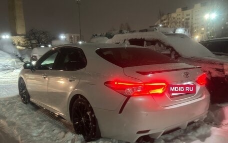 Toyota Camry, 2022 год, 4 280 000 рублей, 8 фотография