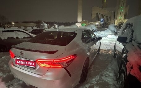 Toyota Camry, 2022 год, 4 280 000 рублей, 6 фотография