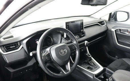 Toyota RAV4, 2021 год, 3 697 000 рублей, 9 фотография