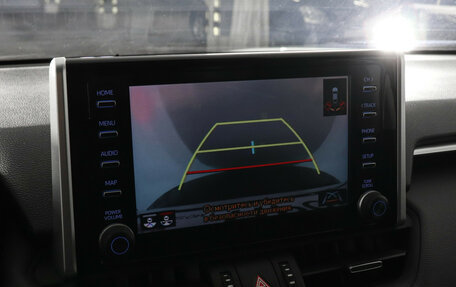 Toyota RAV4, 2021 год, 3 697 000 рублей, 13 фотография