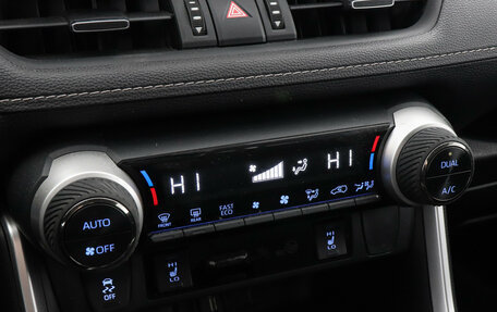 Toyota RAV4, 2021 год, 3 697 000 рублей, 14 фотография