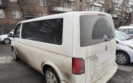 Volkswagen Caravelle T6 рестайлинг, 2021 год, 3 080 000 рублей, 5 фотография