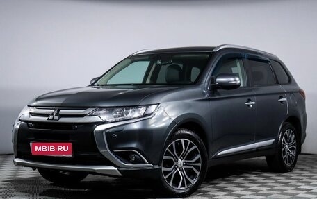 Mitsubishi Outlander III рестайлинг 3, 2018 год, 2 200 000 рублей, 20 фотография