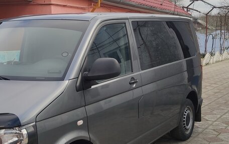 Volkswagen Caravelle T5, 2011 год, 1 600 000 рублей, 4 фотография