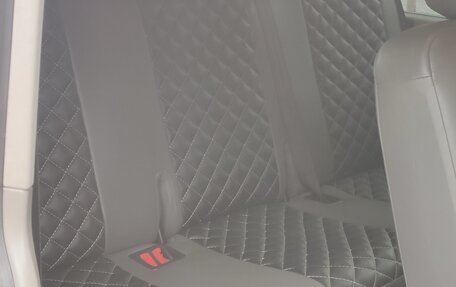 Volkswagen Caravelle T5, 2011 год, 1 600 000 рублей, 6 фотография