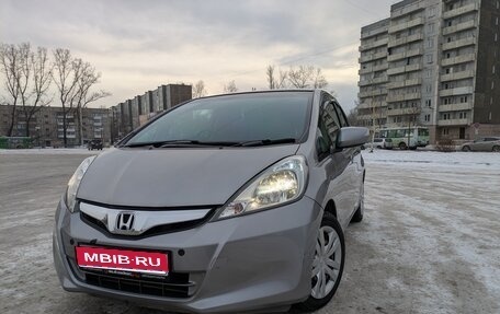 Honda Fit III, 2012 год, 1 200 000 рублей, 1 фотография