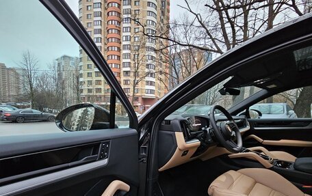 Porsche Cayenne III, 2024 год, 15 800 000 рублей, 12 фотография