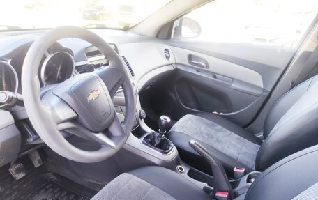 Chevrolet Cruze II, 2010 год, 760 000 рублей, 10 фотография