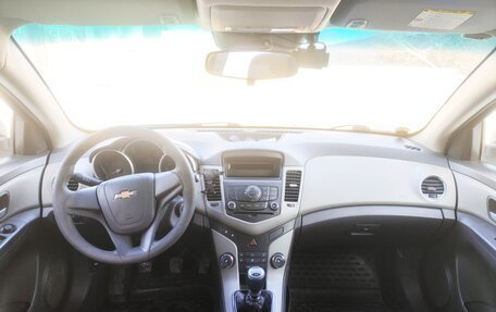 Chevrolet Cruze II, 2010 год, 760 000 рублей, 12 фотография