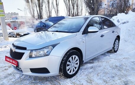 Chevrolet Cruze II, 2010 год, 760 000 рублей, 2 фотография