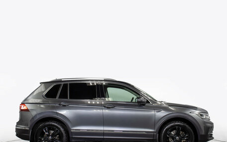 Volkswagen Tiguan II, 2021 год, 3 029 000 рублей, 3 фотография