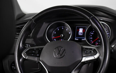 Volkswagen Tiguan II, 2021 год, 3 029 000 рублей, 12 фотография