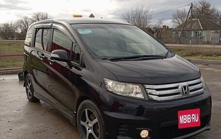 Honda Freed I, 2012 год, 1 180 000 рублей, 1 фотография
