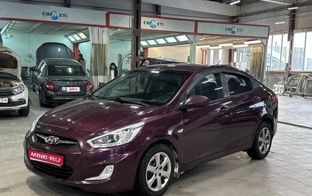 Hyundai Solaris II рестайлинг, 2013 год, 715 000 рублей, 1 фотография