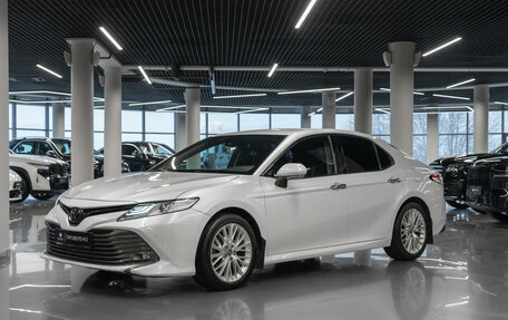 Toyota Camry, 2019 год, 3 150 000 рублей, 1 фотография