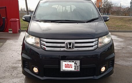 Honda Freed I, 2012 год, 1 180 000 рублей, 2 фотография