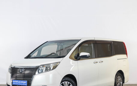 Toyota Esquire I, 2015 год, 2 319 000 рублей, 3 фотография