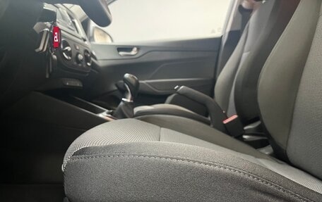 Hyundai Solaris II рестайлинг, 2018 год, 1 350 000 рублей, 9 фотография