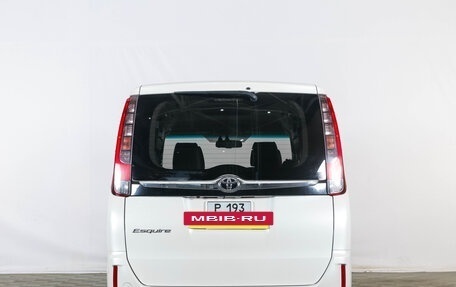 Toyota Esquire I, 2015 год, 2 319 000 рублей, 5 фотография