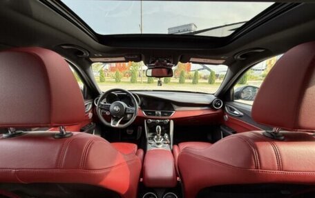 Alfa Romeo Giulia II, 2021 год, 6 150 000 рублей, 10 фотография