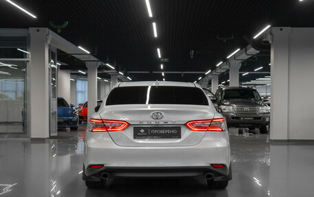 Toyota Camry, 2019 год, 3 150 000 рублей, 6 фотография