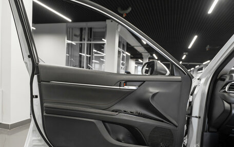 Toyota Camry, 2019 год, 3 150 000 рублей, 21 фотография