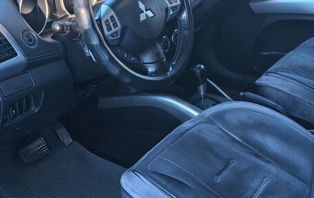 Mitsubishi Outlander III рестайлинг 3, 2011 год, 1 640 000 рублей, 6 фотография