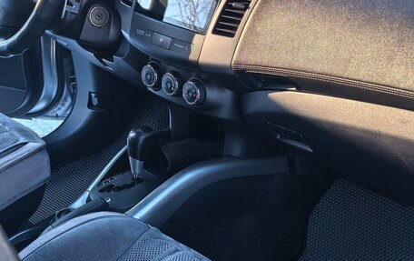 Mitsubishi Outlander III рестайлинг 3, 2011 год, 1 640 000 рублей, 8 фотография