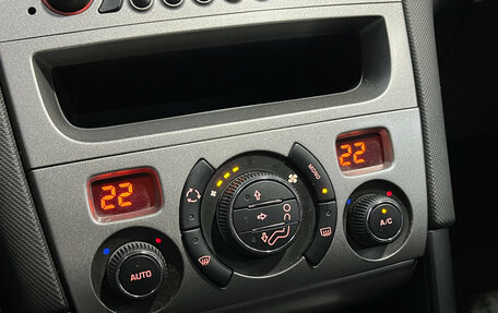 Peugeot 408 I рестайлинг, 2015 год, 680 000 рублей, 16 фотография