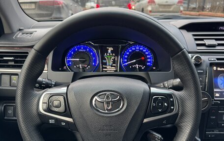 Toyota Camry, 2017 год, 2 400 000 рублей, 10 фотография