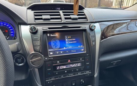 Toyota Camry, 2017 год, 2 400 000 рублей, 12 фотография