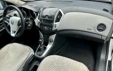 Chevrolet Cruze II, 2013 год, 699 900 рублей, 10 фотография