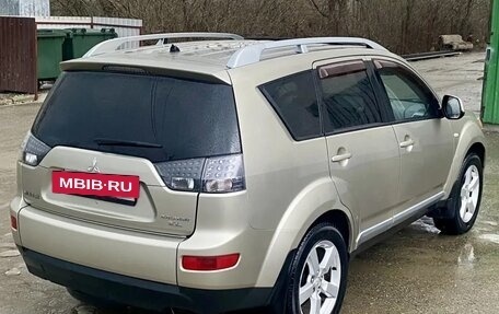Mitsubishi Outlander III рестайлинг 3, 2008 год, 1 050 000 рублей, 12 фотография