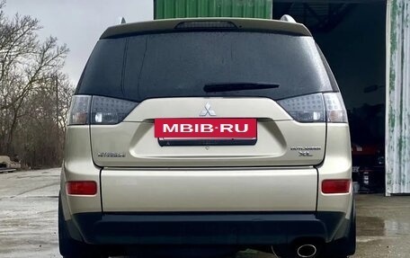 Mitsubishi Outlander III рестайлинг 3, 2008 год, 1 050 000 рублей, 13 фотография