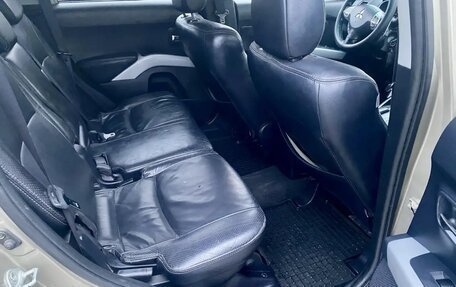 Mitsubishi Outlander III рестайлинг 3, 2008 год, 1 050 000 рублей, 28 фотография