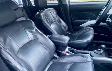 Mitsubishi Outlander III рестайлинг 3, 2008 год, 1 050 000 рублей, 25 фотография