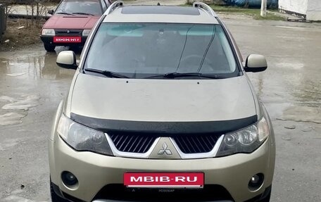 Mitsubishi Outlander III рестайлинг 3, 2008 год, 1 050 000 рублей, 4 фотография