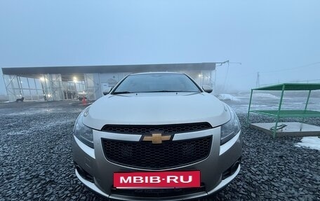 Chevrolet Cruze II, 2010 год, 630 000 рублей, 3 фотография