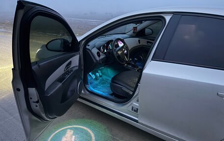 Chevrolet Cruze II, 2010 год, 630 000 рублей, 9 фотография