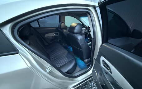 Chevrolet Cruze II, 2010 год, 630 000 рублей, 12 фотография