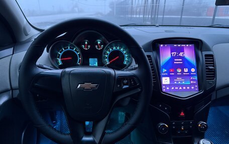 Chevrolet Cruze II, 2010 год, 630 000 рублей, 16 фотография